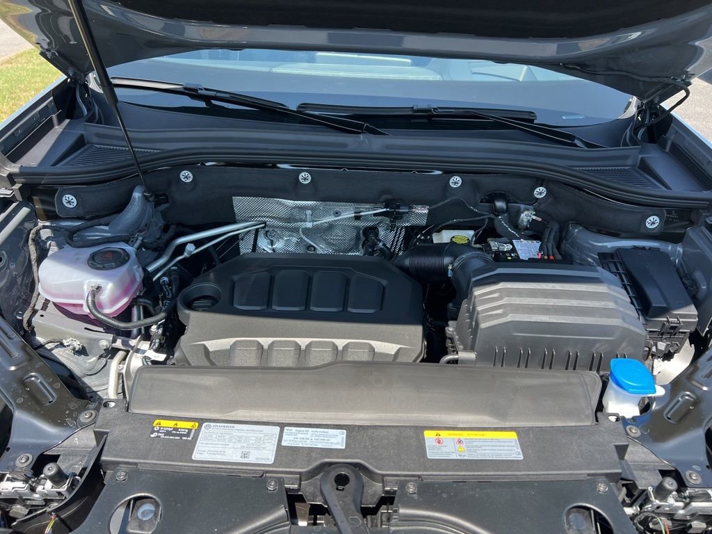 New 2026 Volkswagen Atlas Cross Sport SEL Premium R-Line image 11