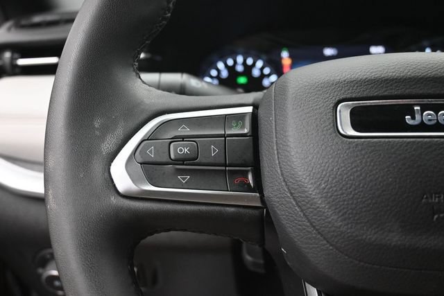 Used 2024 Jeep Compass Limited AWD/4WD image 9