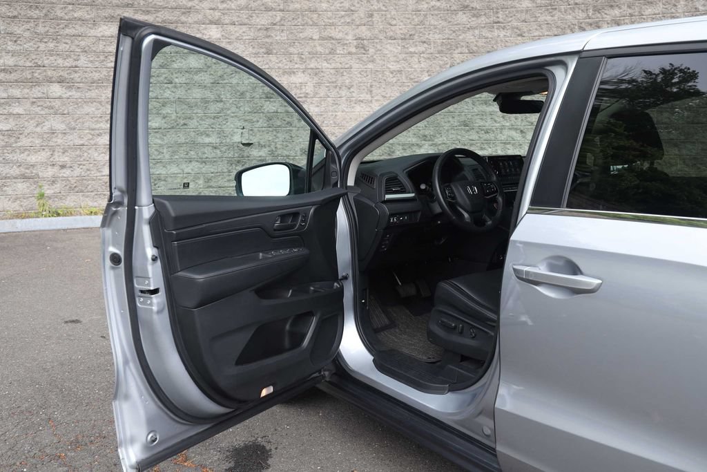 Used 2025 Honda Odyssey EX-L image 24