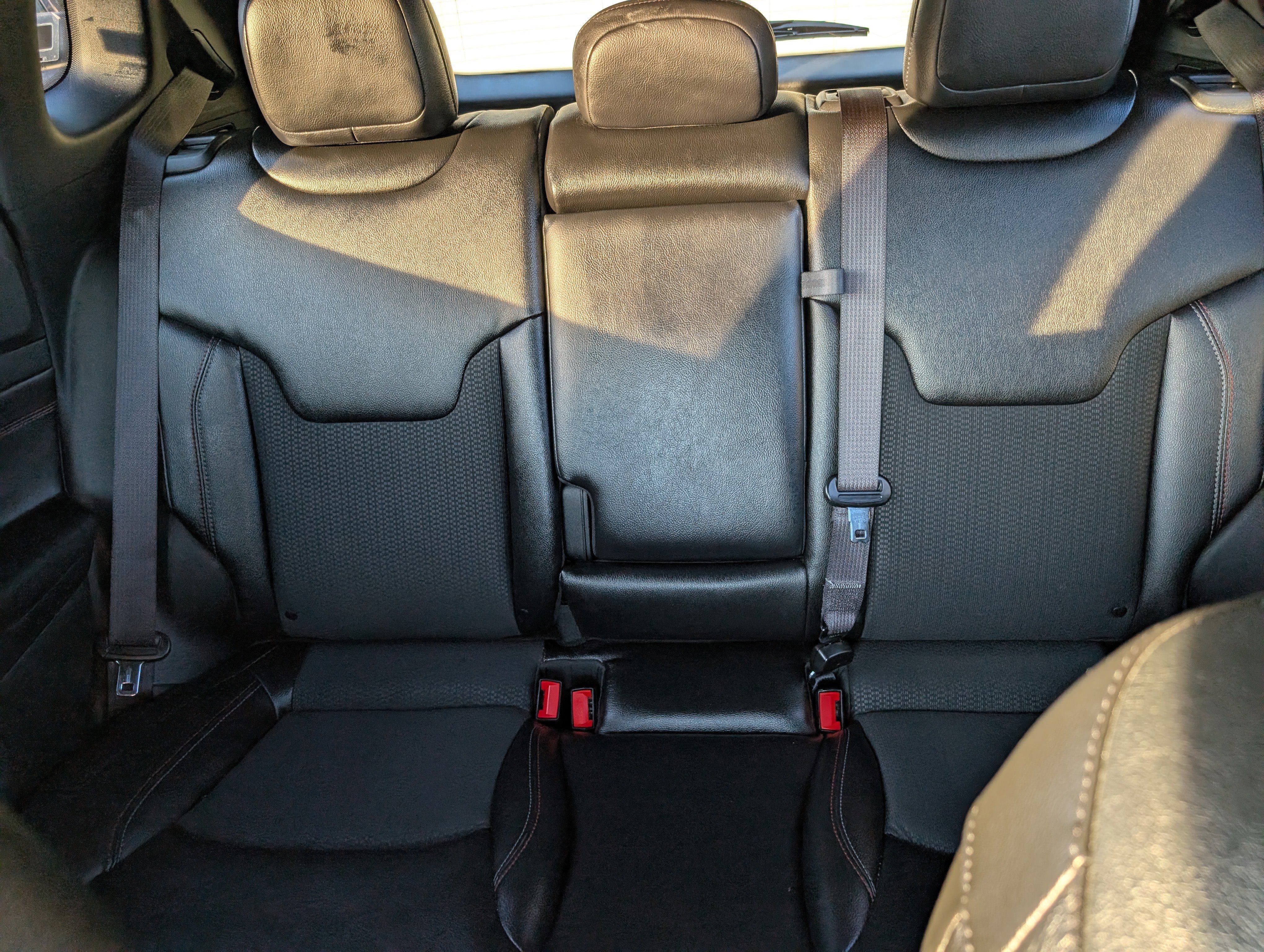 Used 2024 Jeep Compass Trailhawk image 27