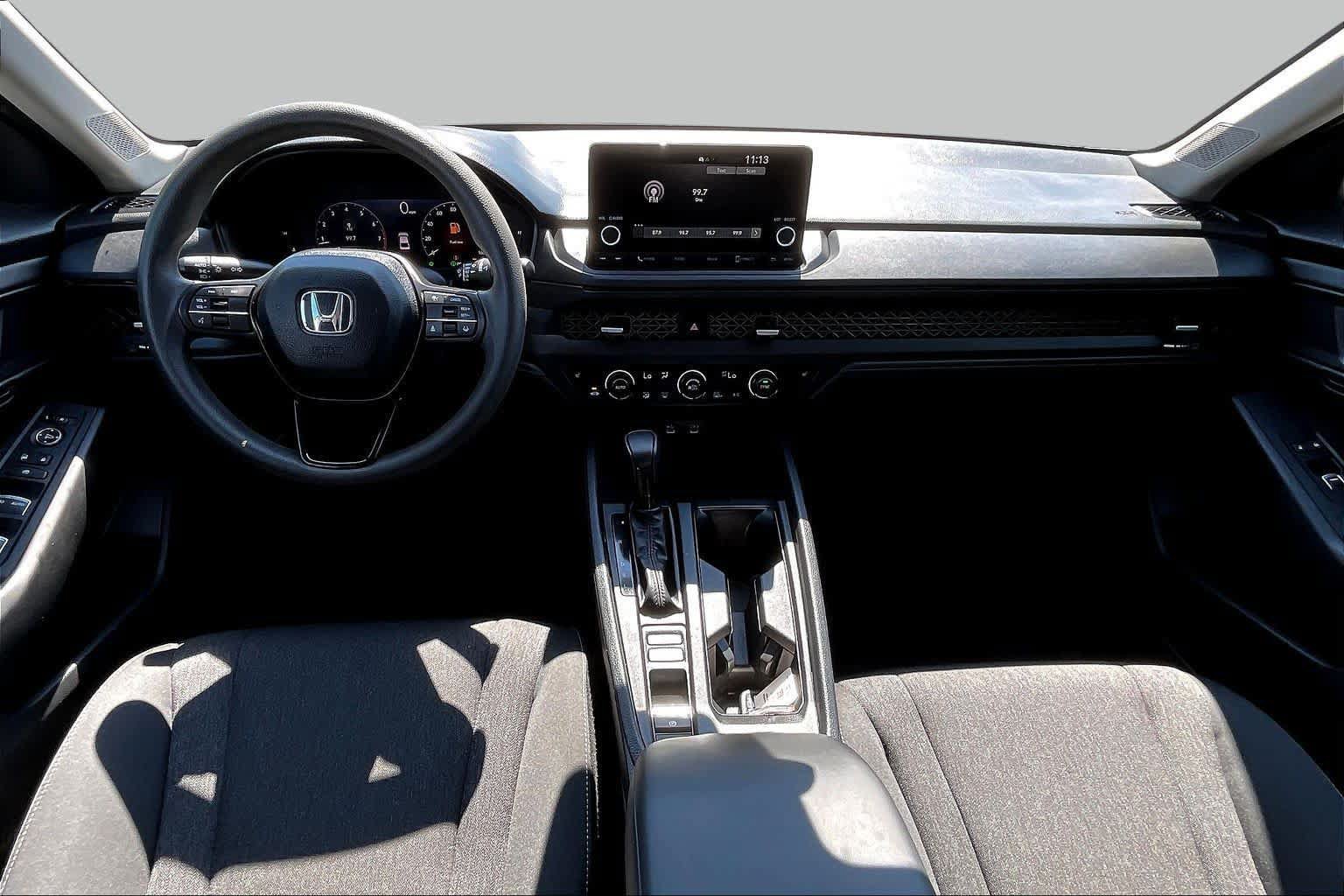 Used 2025 Honda Accord SE image 16