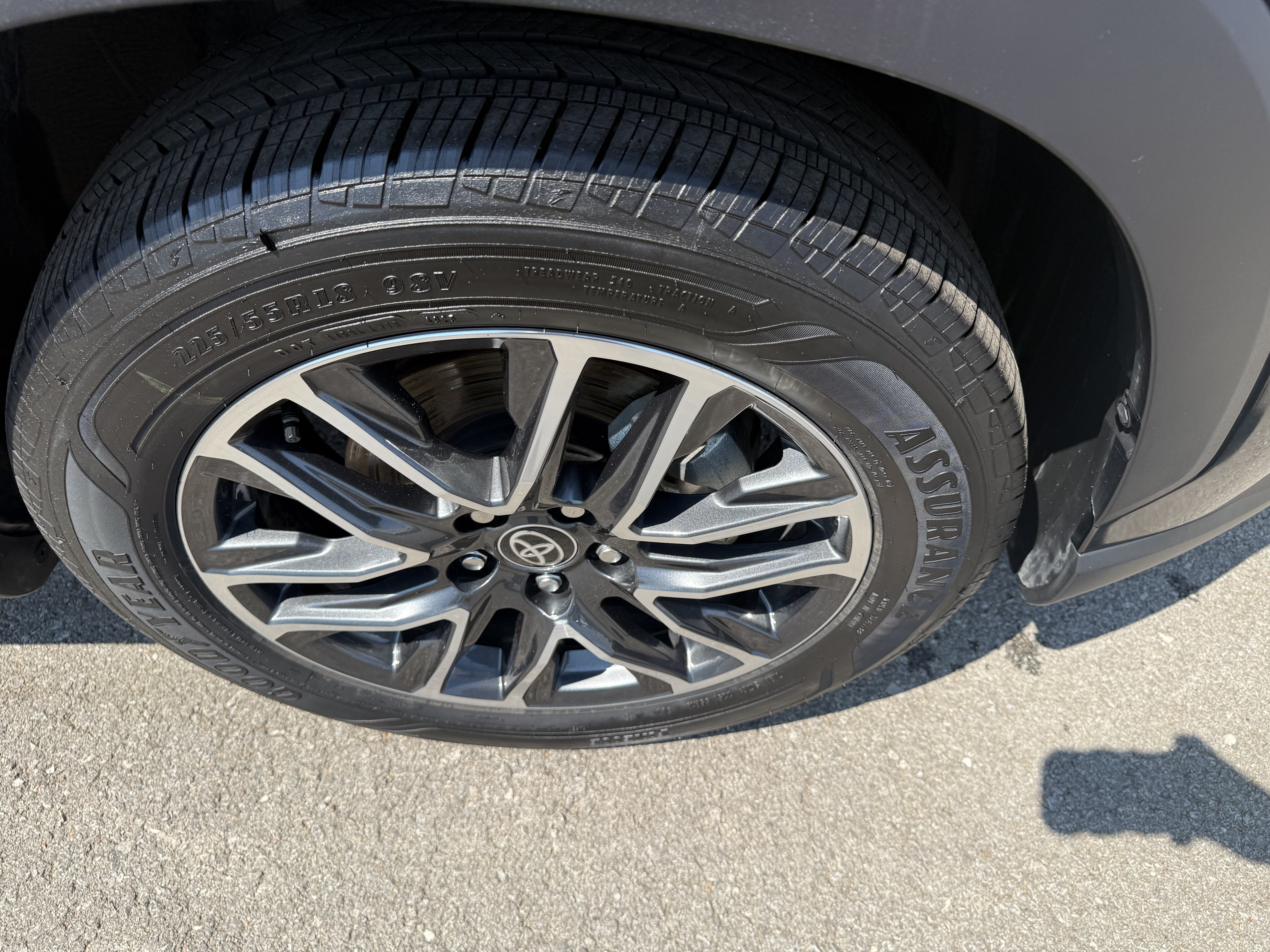 Certified 2026 Toyota Corolla Cross XLE FWD image 15