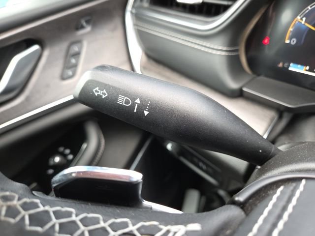 Used 2023 Jeep Grand Cherokee Overland w/ Luxury Tech Group IV image 62