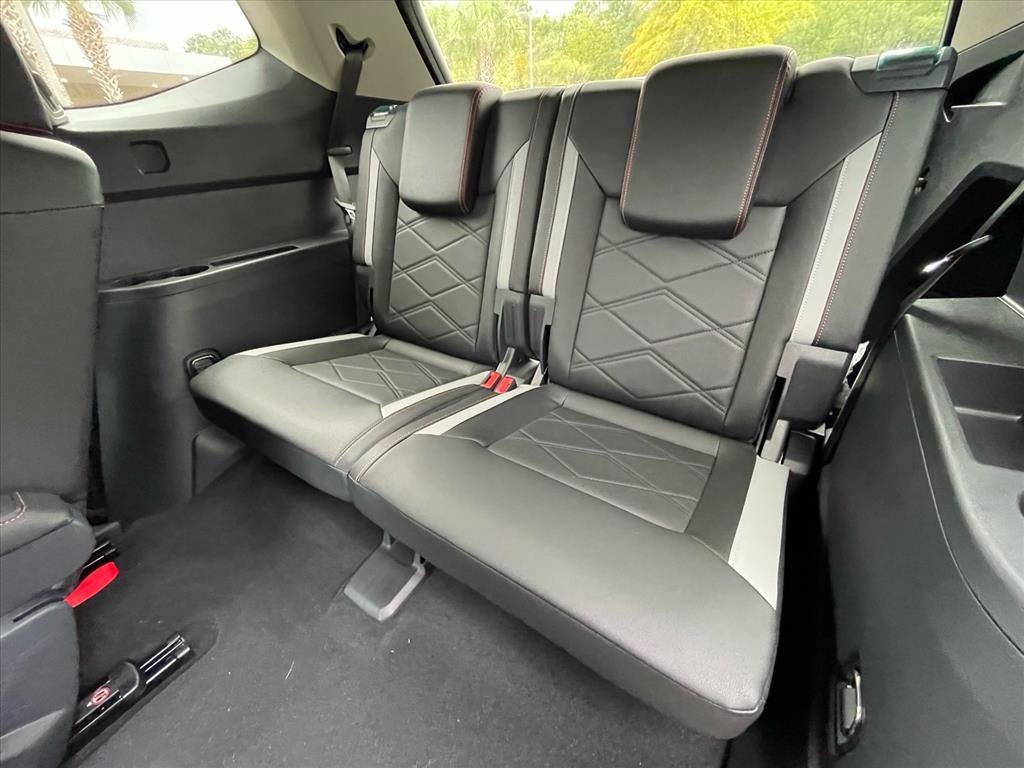 New 2026 Volkswagen Atlas Peak Edition AWD/4WD image 8