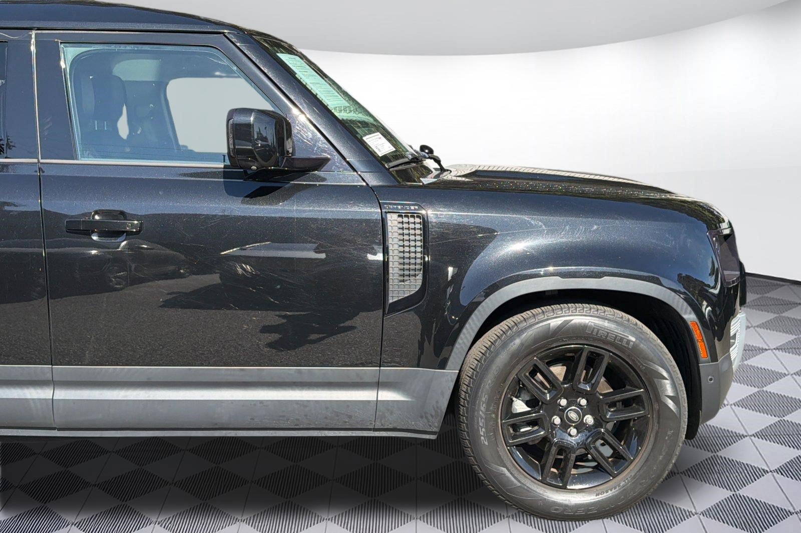 Used 2023 Land Rover Defender 110 S AWD/4WD image 37