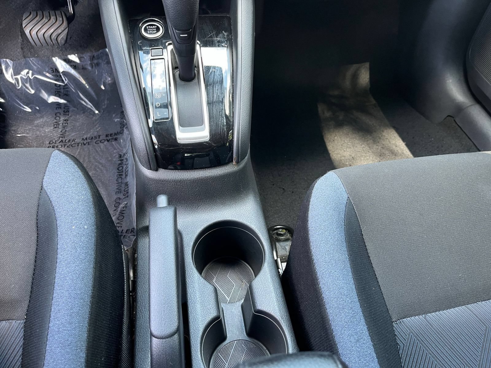 Used 2025 Nissan Versa SV FWD image 39