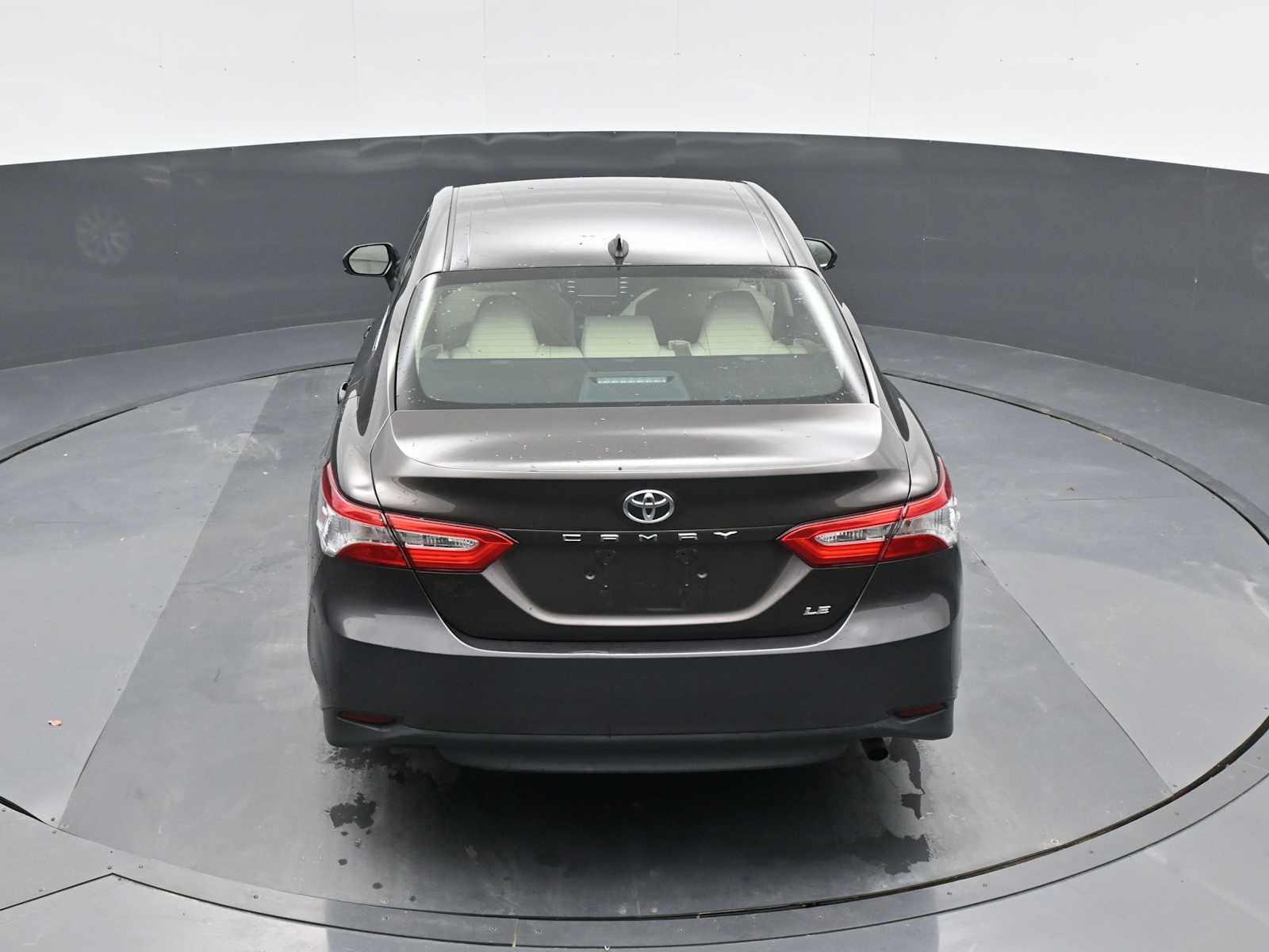 Used 2019 Toyota Camry LE image 21