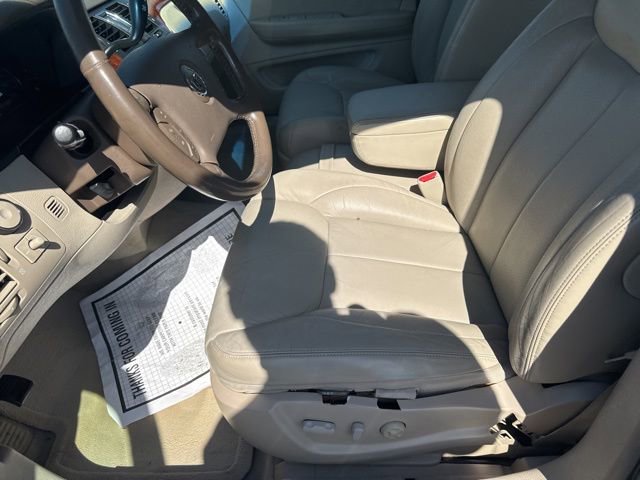 Used 2006 Cadillac DTS w/ Trunk Convenience Package FWD image 14