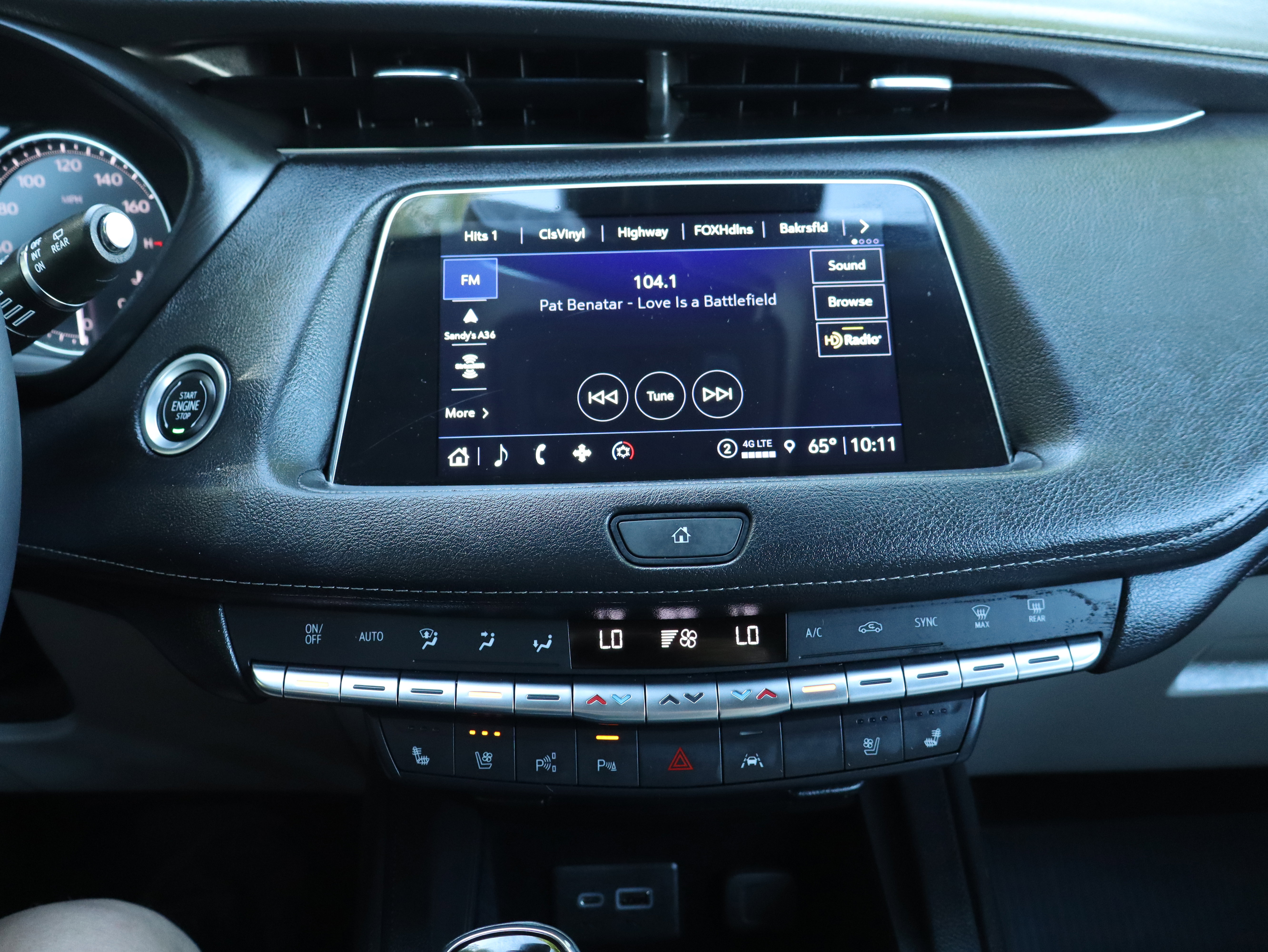 Used 2022 Cadillac XT4 Premium Luxury w/ Enhanced Visibility Package image 27