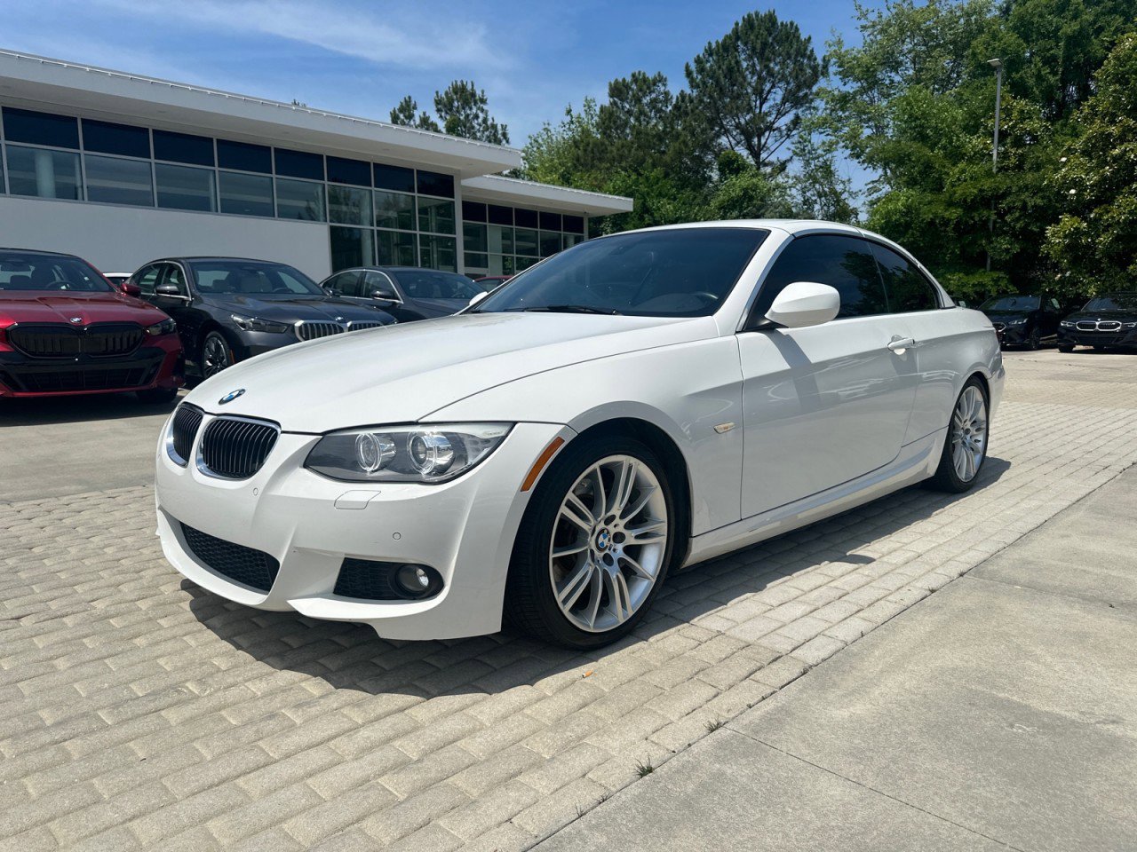 Used 2013 BMW 335i Convertible RWD image 4