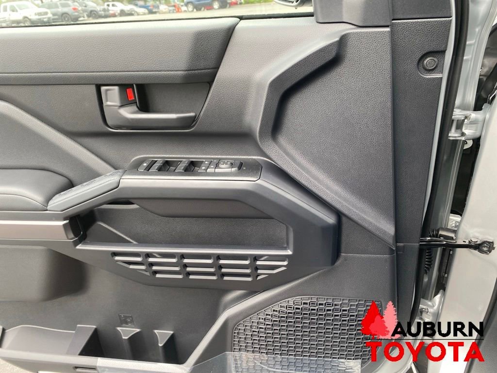 New 2026 Toyota 4Runner SR5 AWD/4WD image 29