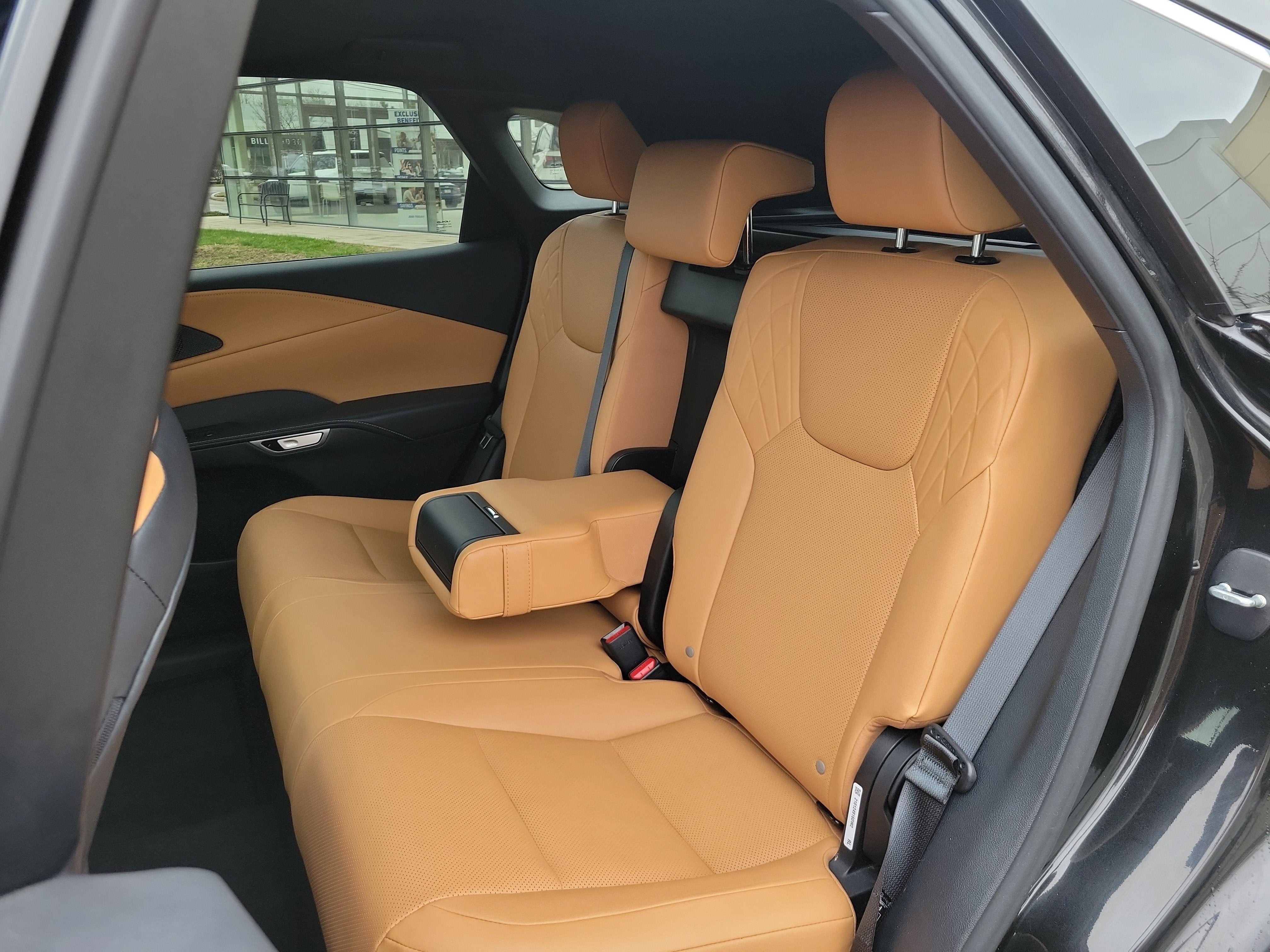 Used 2024 Lexus RX 350 Premium w/ Accessory Package (Z1) AWD/4WD image 29