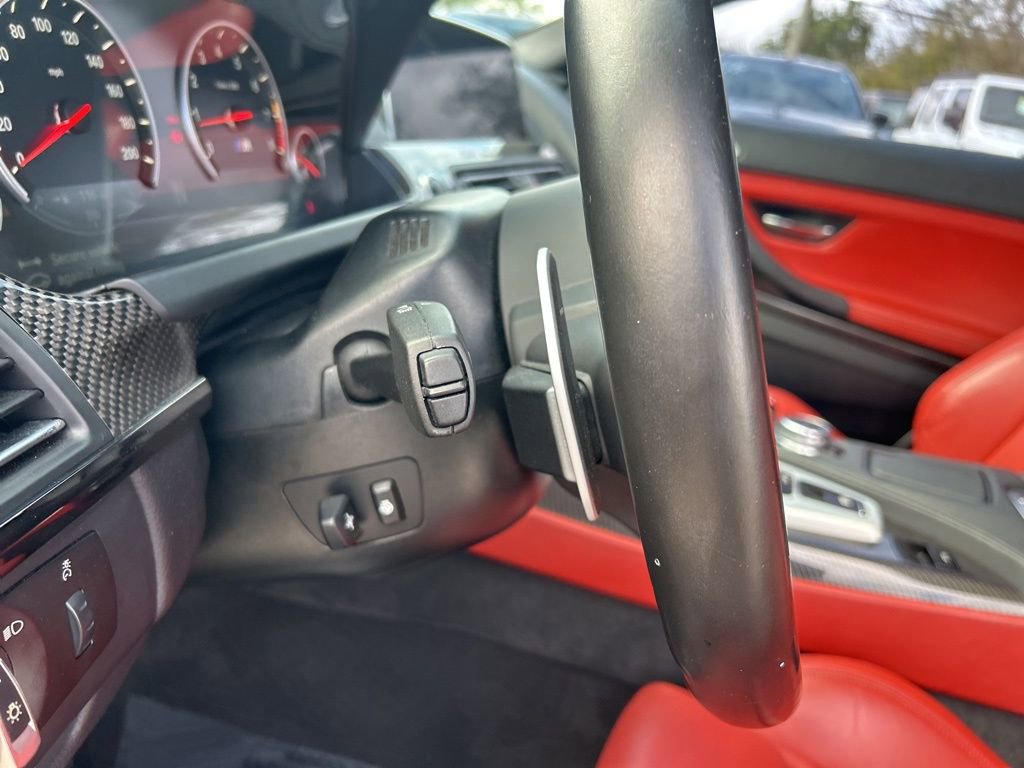 Used 2016 BMW M6 Convertible image 33
