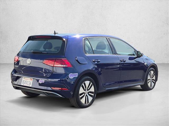 Used 2018 Volkswagen e-Golf SE w/ DC Fast Charging Package FWD image 5