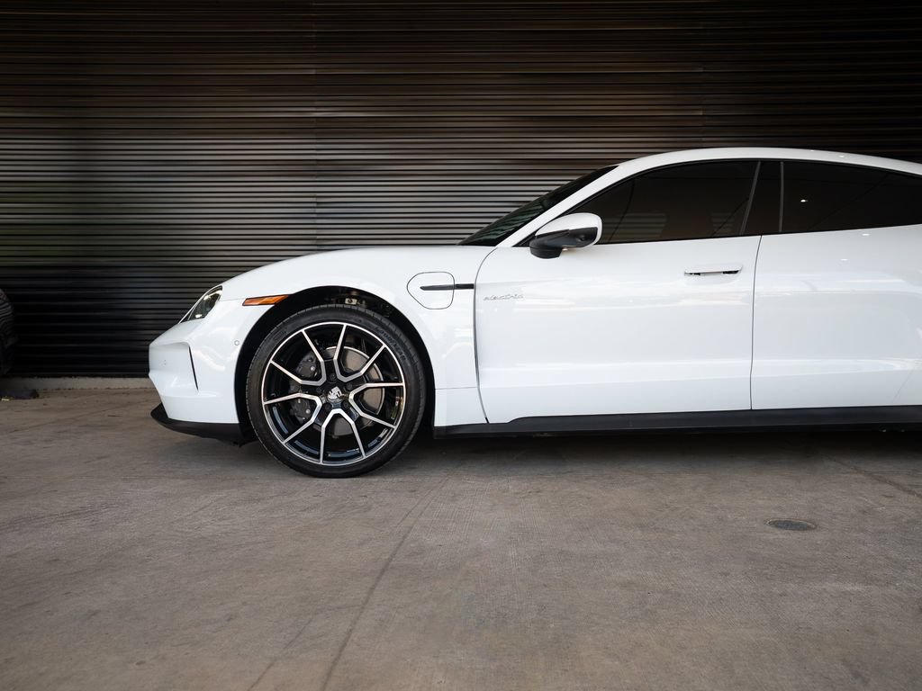 Certified 2025 Porsche Taycan RWD image 11