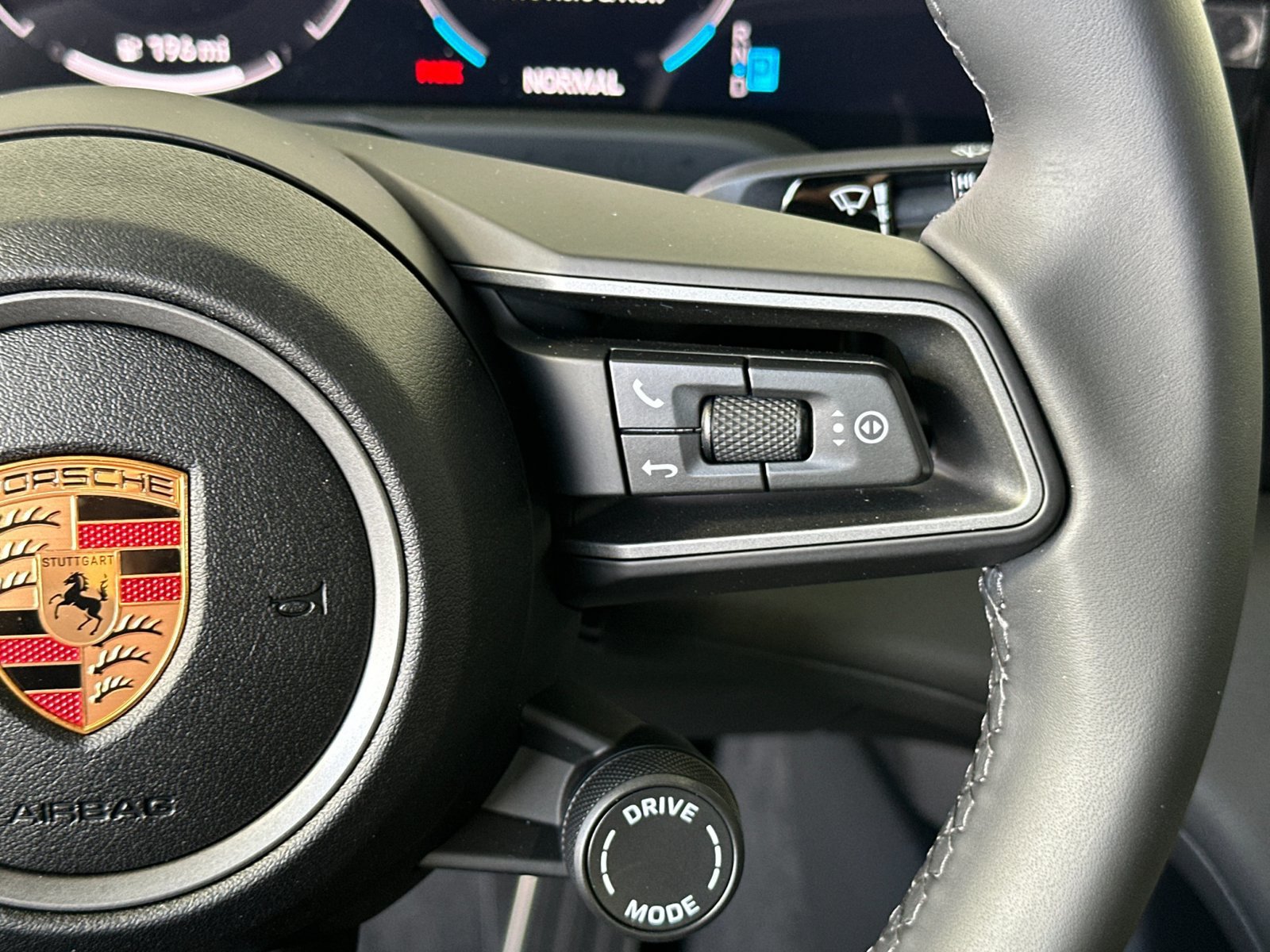 New 2026 Porsche Taycan AWD/4WD image 29