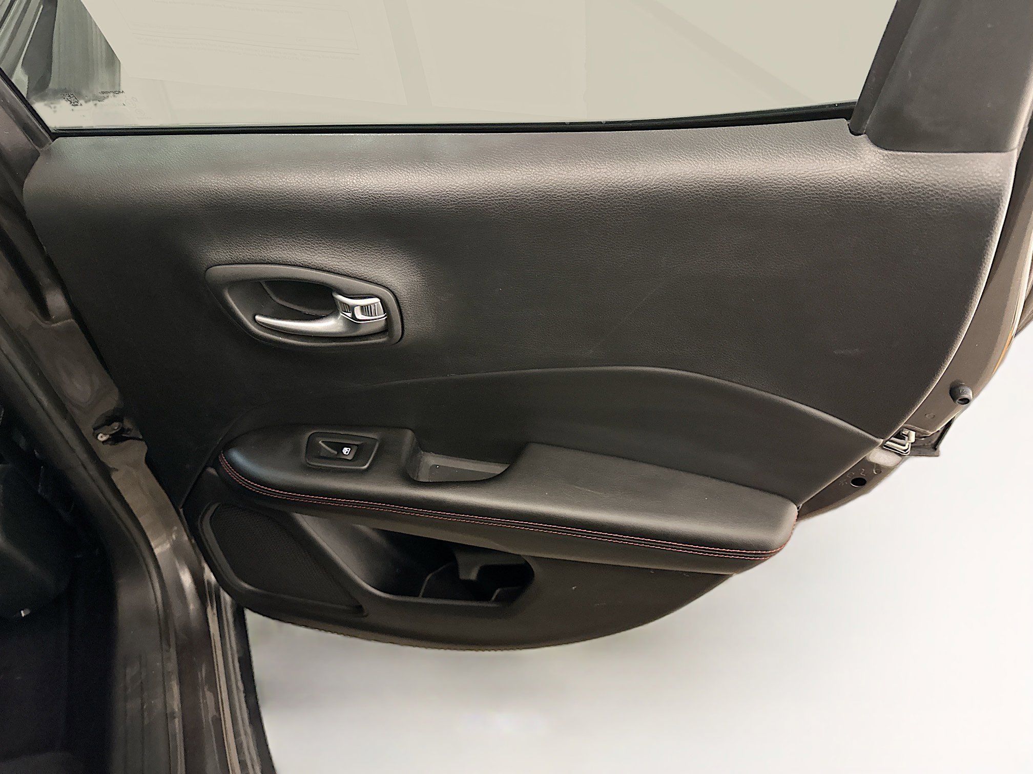 Used 2019 Jeep Compass Trailhawk w/ Leather Interior Group image 30