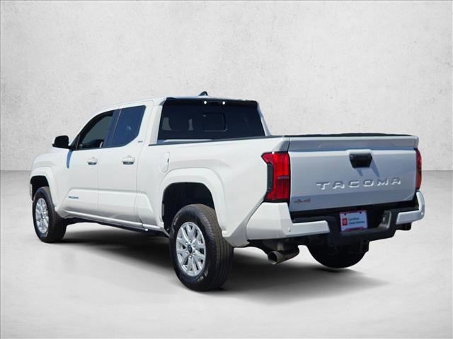 Used 2025 Toyota Tacoma SR5 AWD/4WD image 8