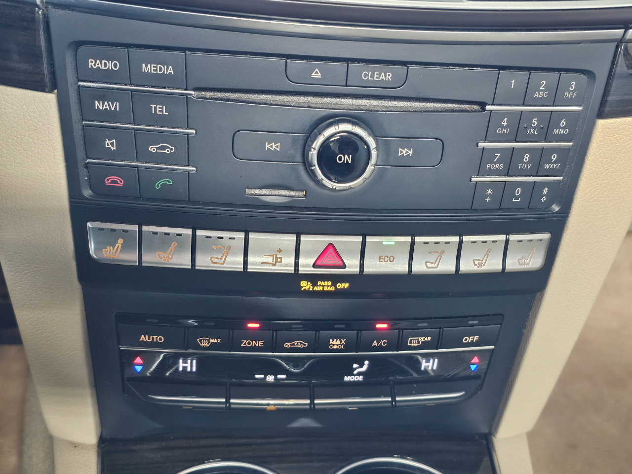 Used 2016 Mercedes-Benz E 400 Cabriolet image 37