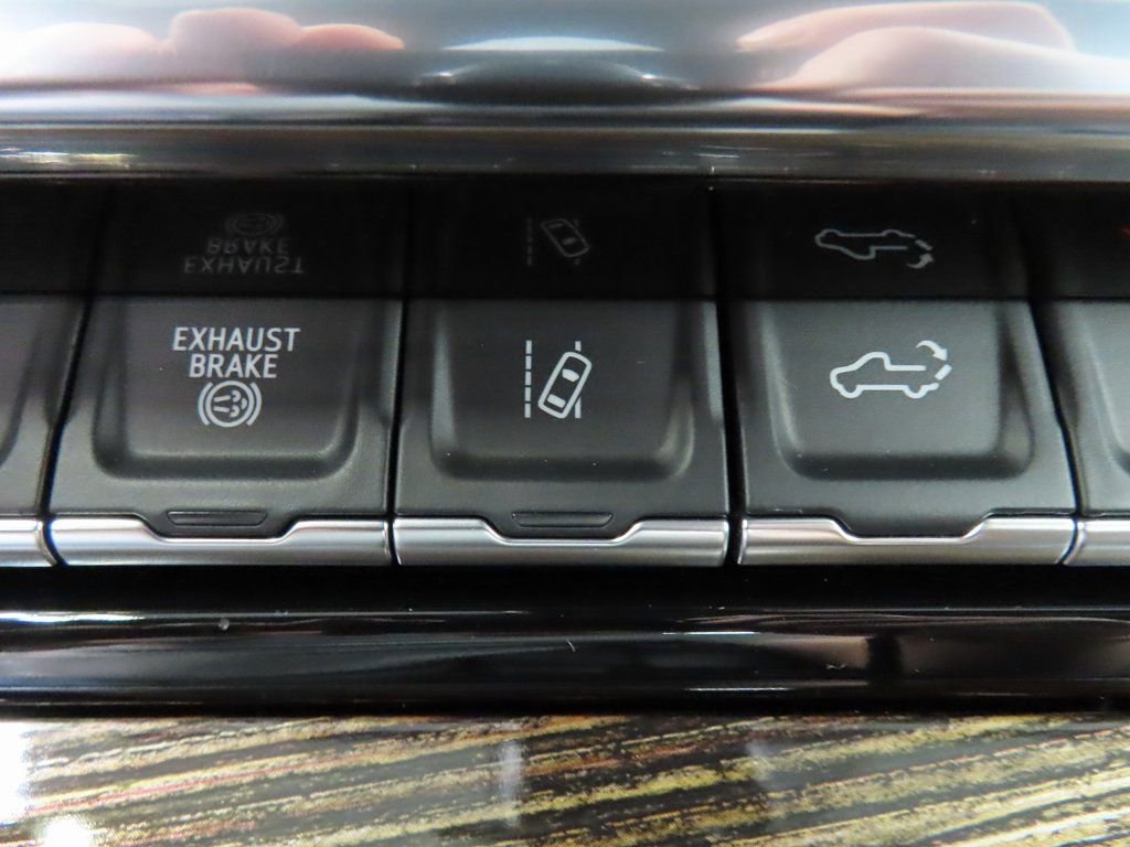 Used 2025 GMC Sierra 2500 SLE image 56