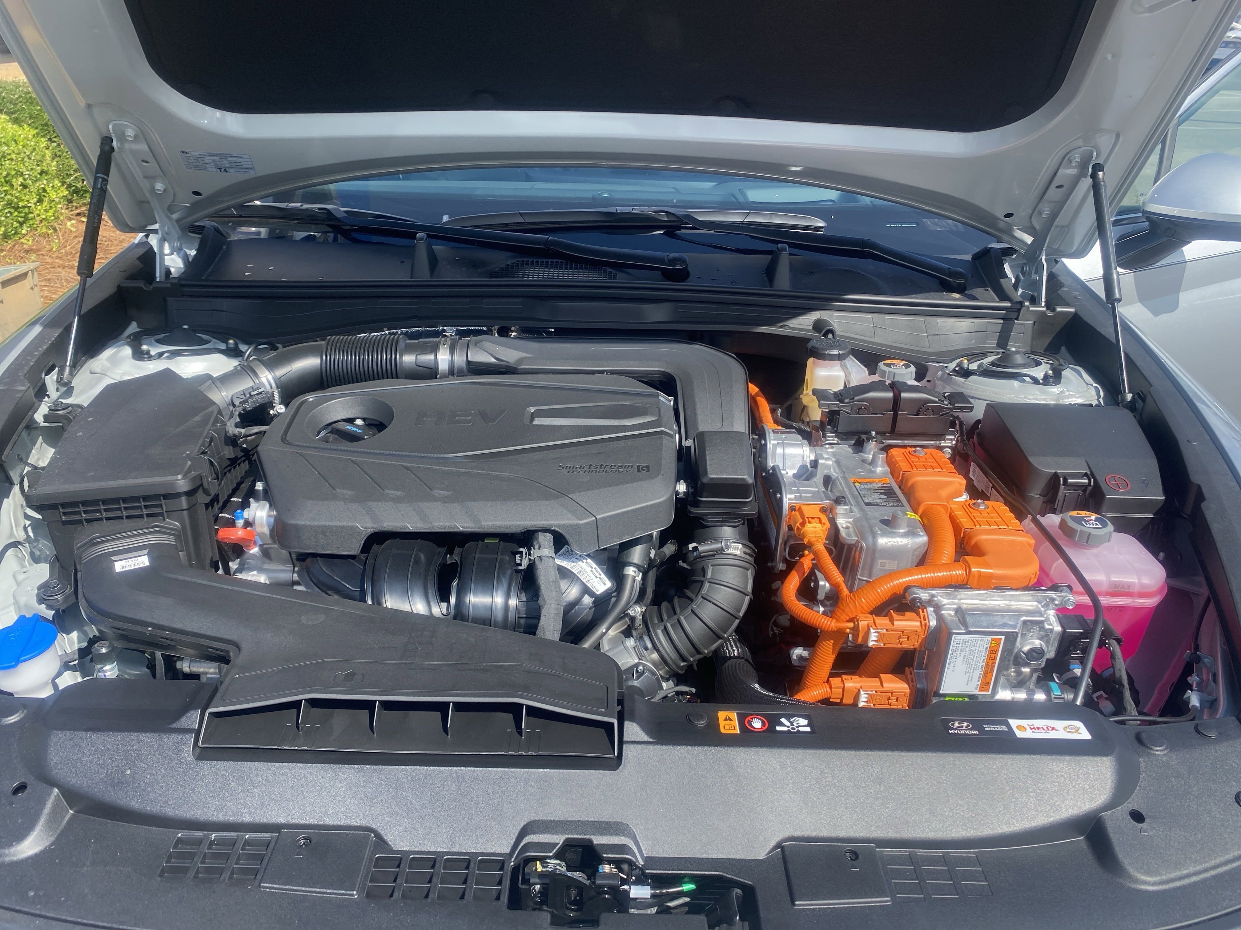 New 2025 Hyundai Sonata Limited image 19