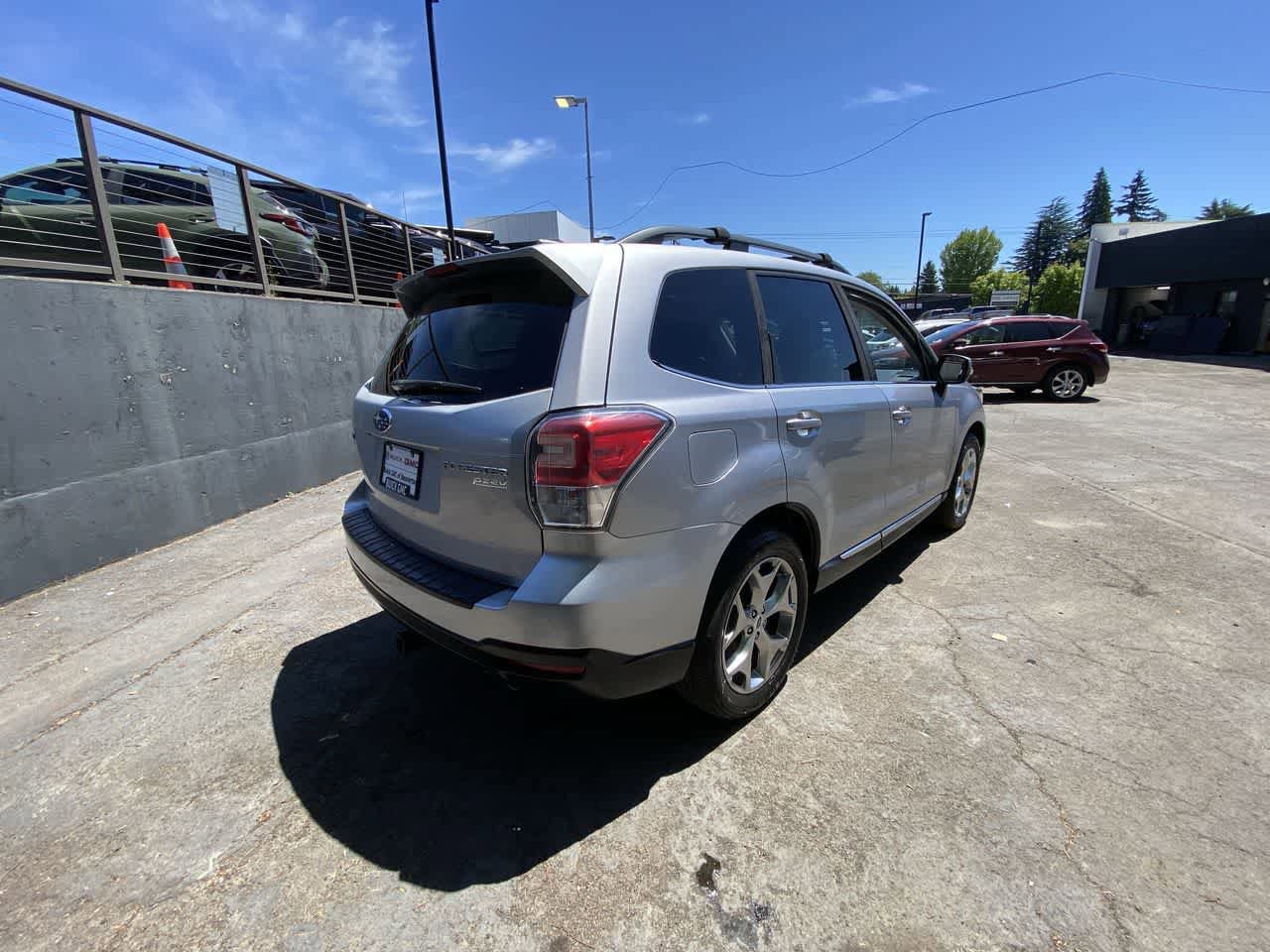 Used 2017 Subaru Forester 2.5i Touring w/ Popular Package #2 AWD/4WD image 6