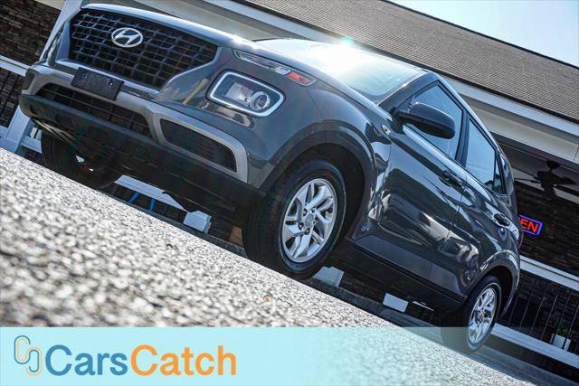 Used 2021 Hyundai Venue SE FWD image 4