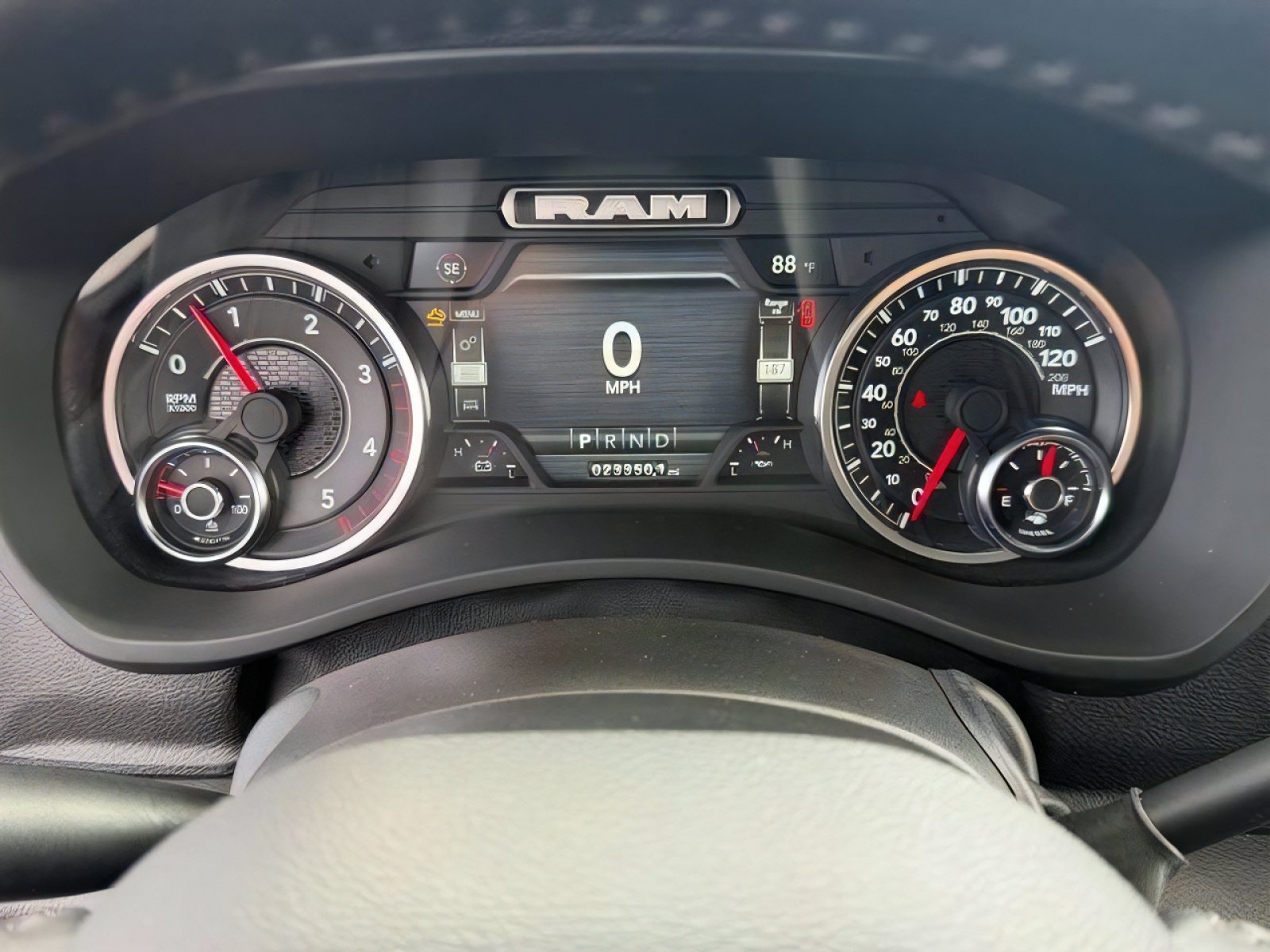 Used 2024 RAM 2500 Laramie AWD/4WD image 37