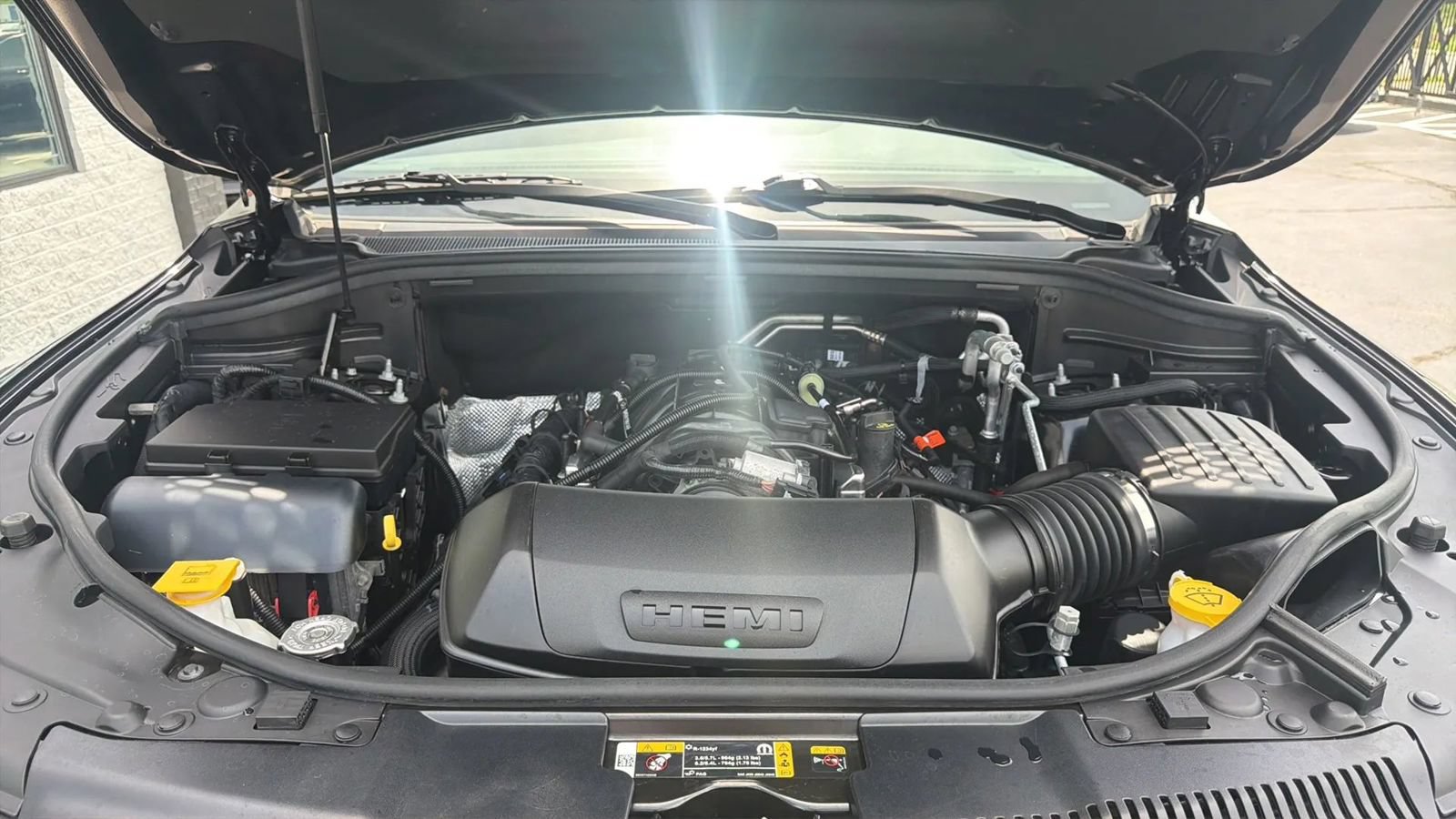 Used 2025 Dodge Durango R/T AWD/4WD image 32
