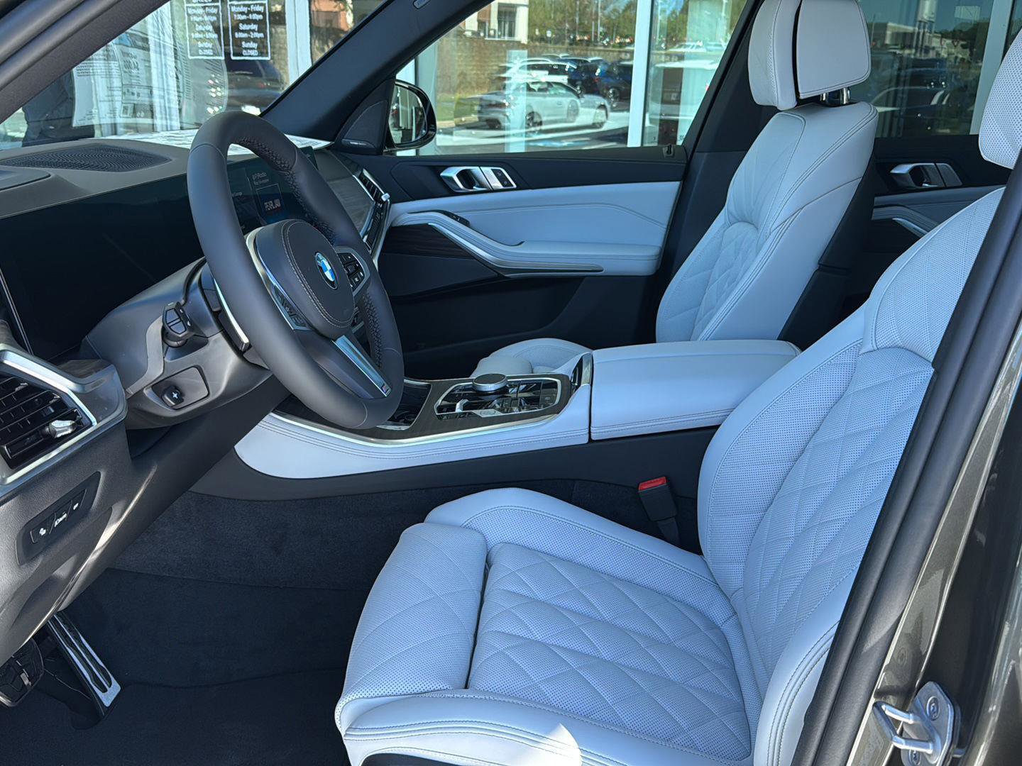 New 2026 BMW X5 M60i image 8