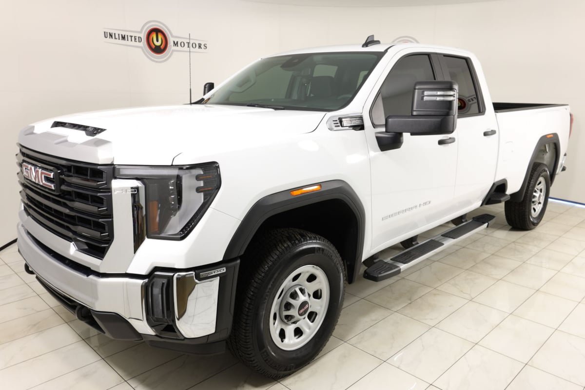 Used 2024 GMC Sierra 2500 Pro w/ Convenience Package AWD/4WD image 5