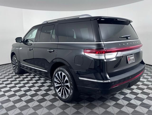 Used 2022 Lincoln Navigator Reserve image 6