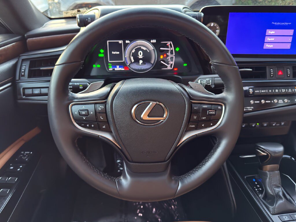 Certified 2024 Lexus ES 300h w/ Premium Package FWD image 21