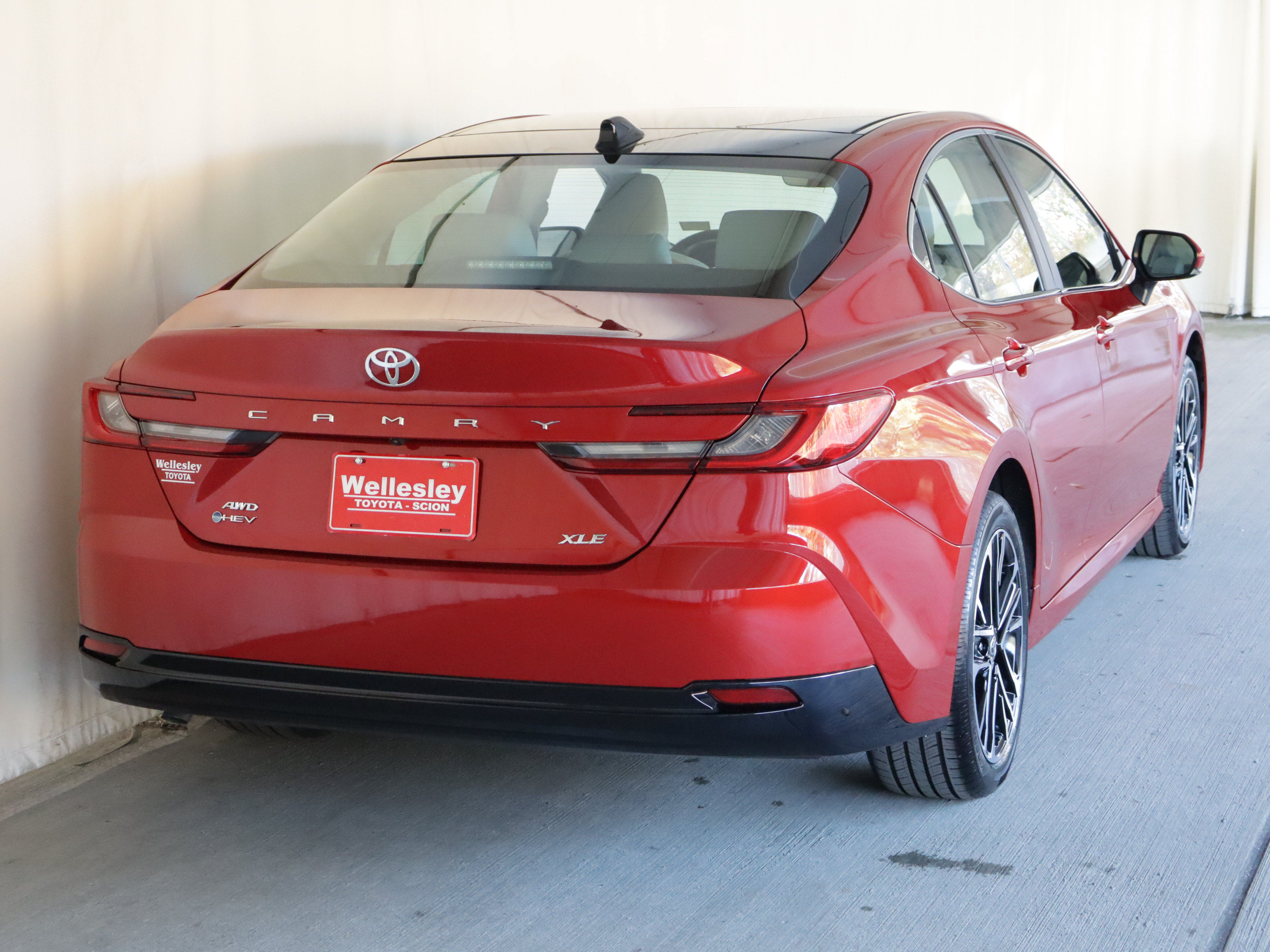 Used 2026 Toyota Camry XLE w/ Premium Package AWD/4WD image 7