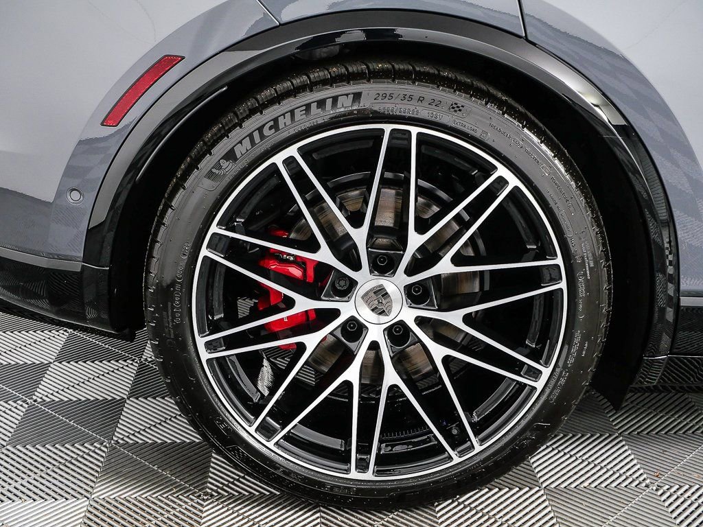 Used 2025 Porsche Macan Turbo Electric image 40