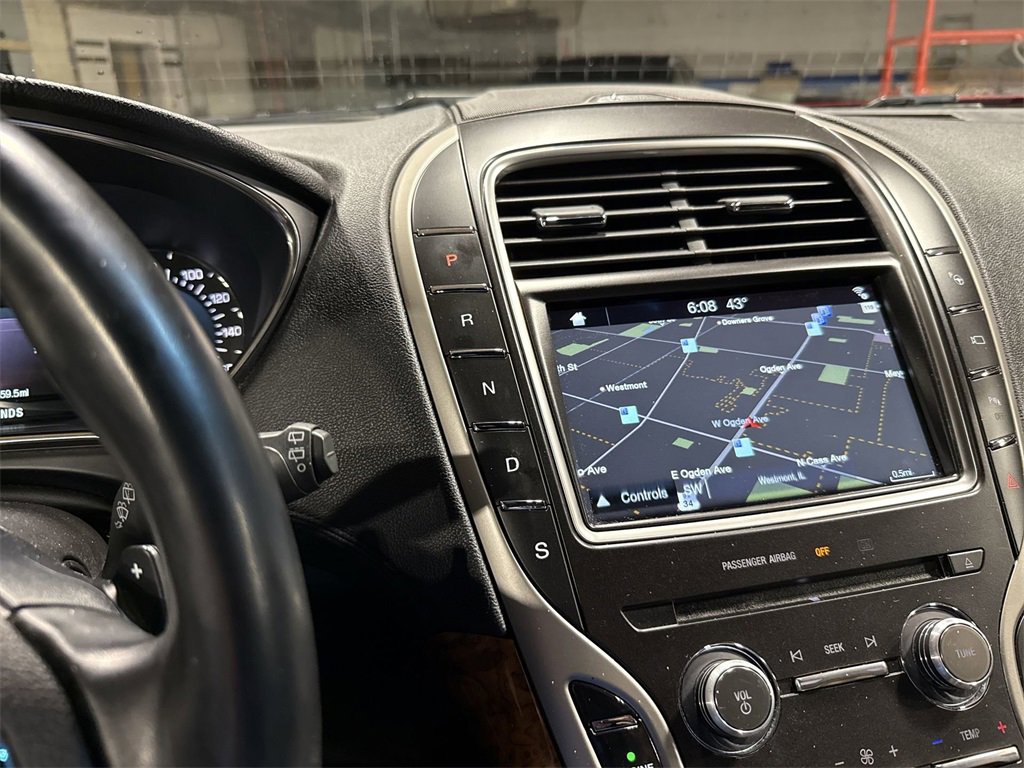 Used 2016 Lincoln MKX Reserve w/ Luxury Package image 22