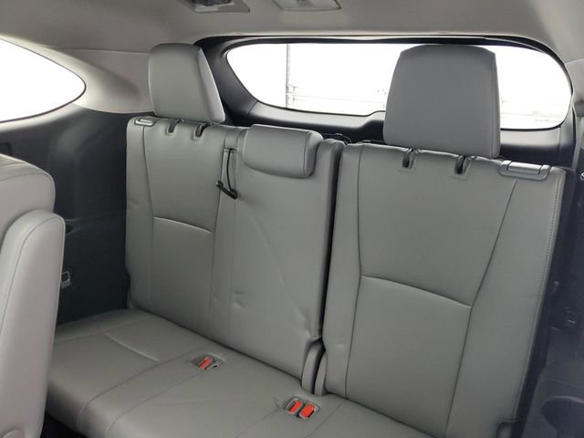 Used 2023 Toyota Highlander Platinum image 13