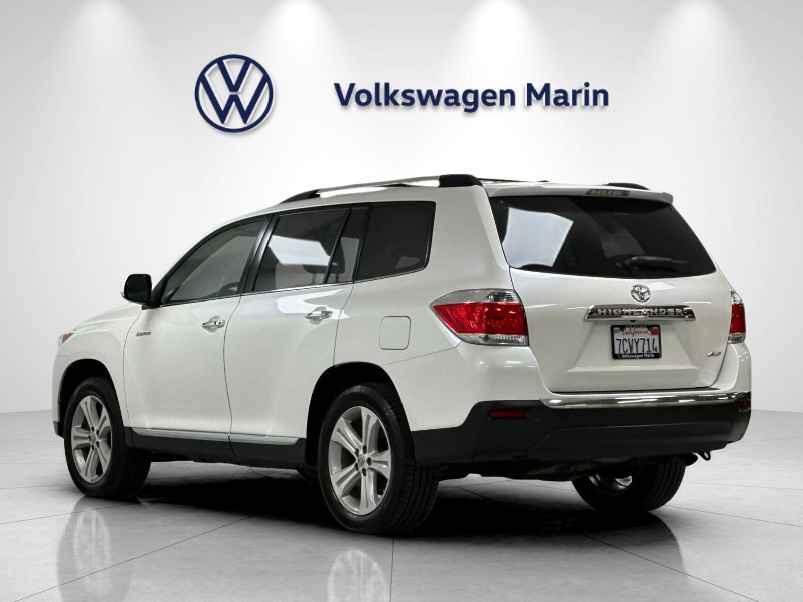 Used 2013 Toyota Highlander Limited AWD/4WD image 3