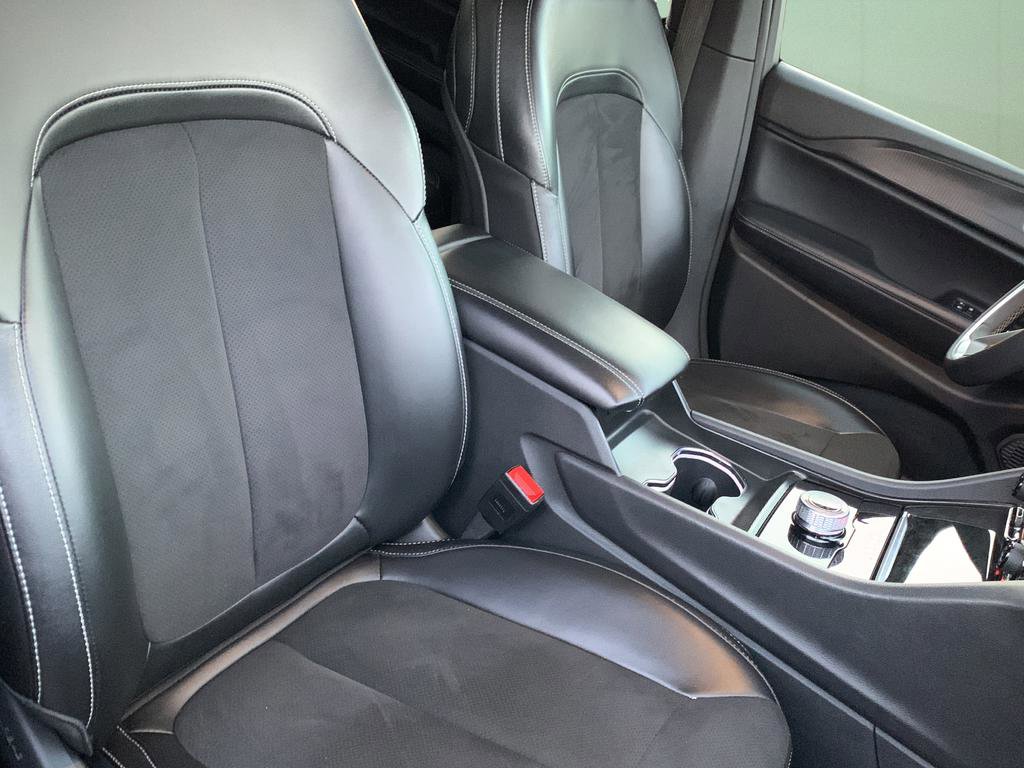 Used 2024 Jeep Grand Cherokee Altitude image 41