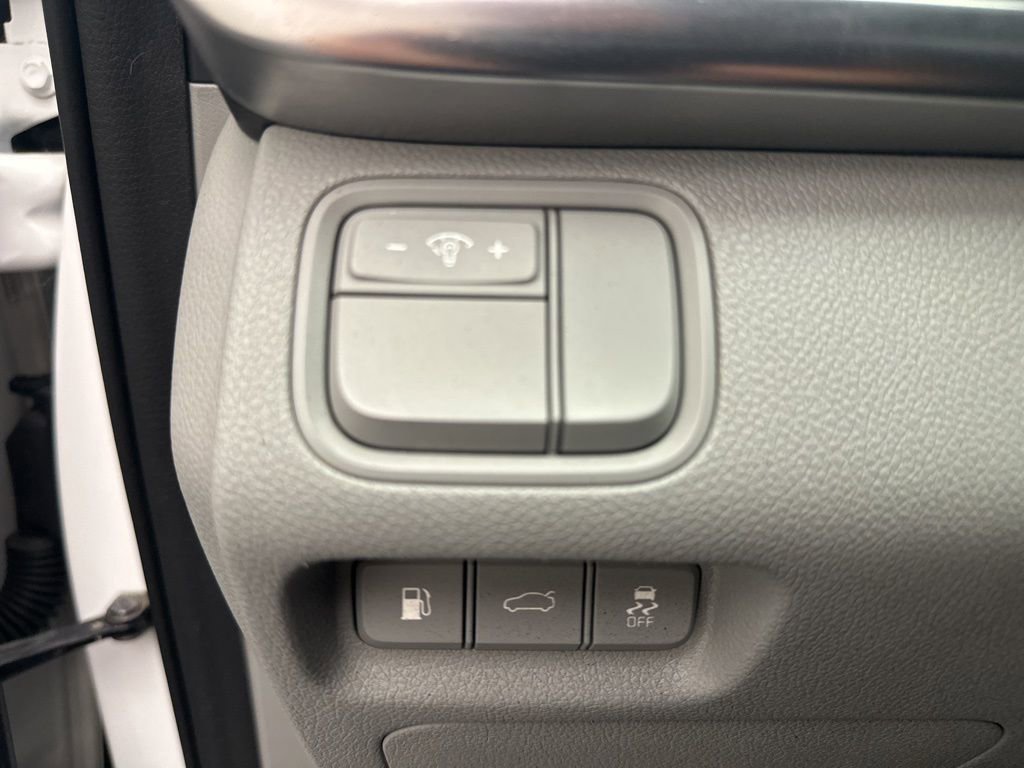 Used 2017 Kia Optima EX image 21