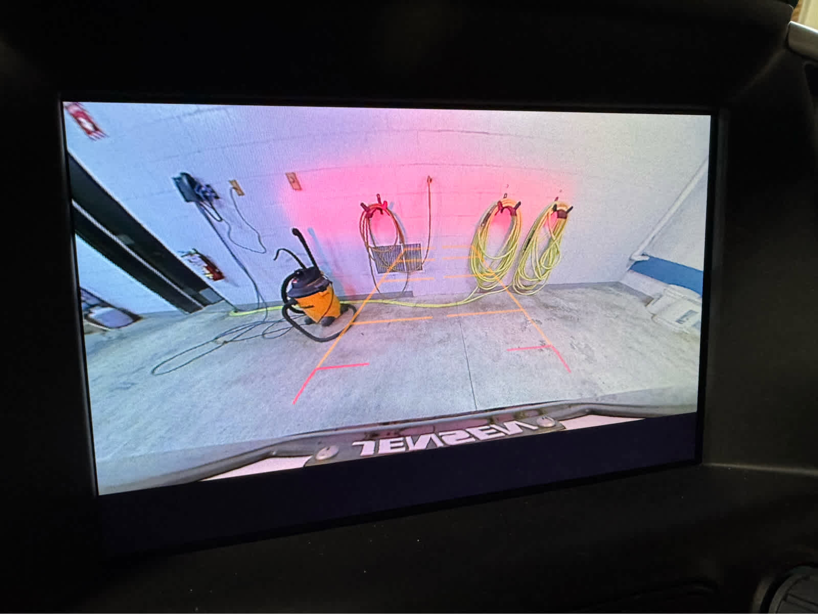 Certified 2024 GMC Terrain SLT w/ Infotainment Package II AWD/4WD image 17