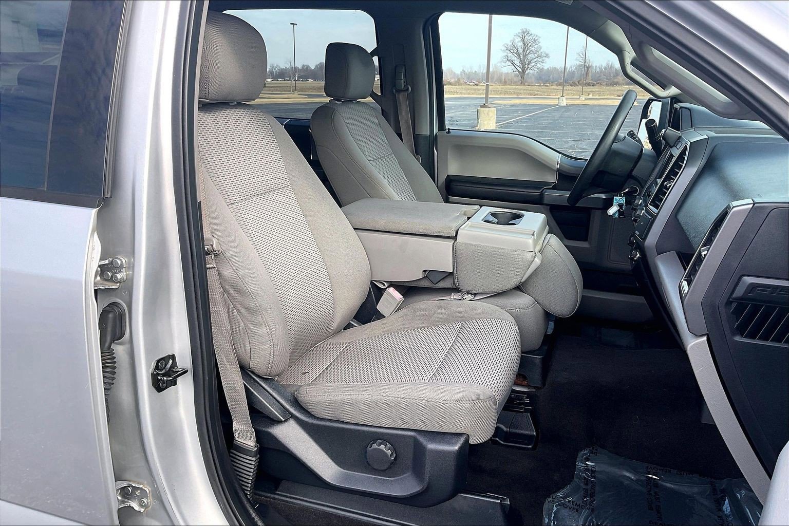 Used 2018 Ford F150 XLT image 8