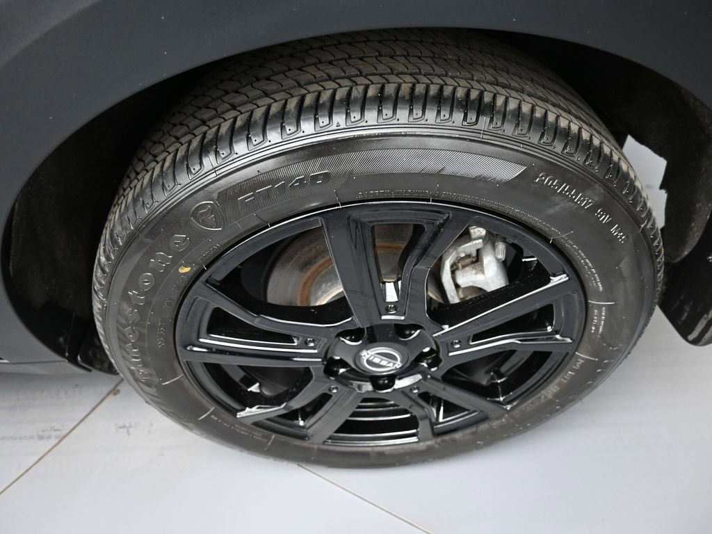 Used 2023 Nissan Kicks SV image 15