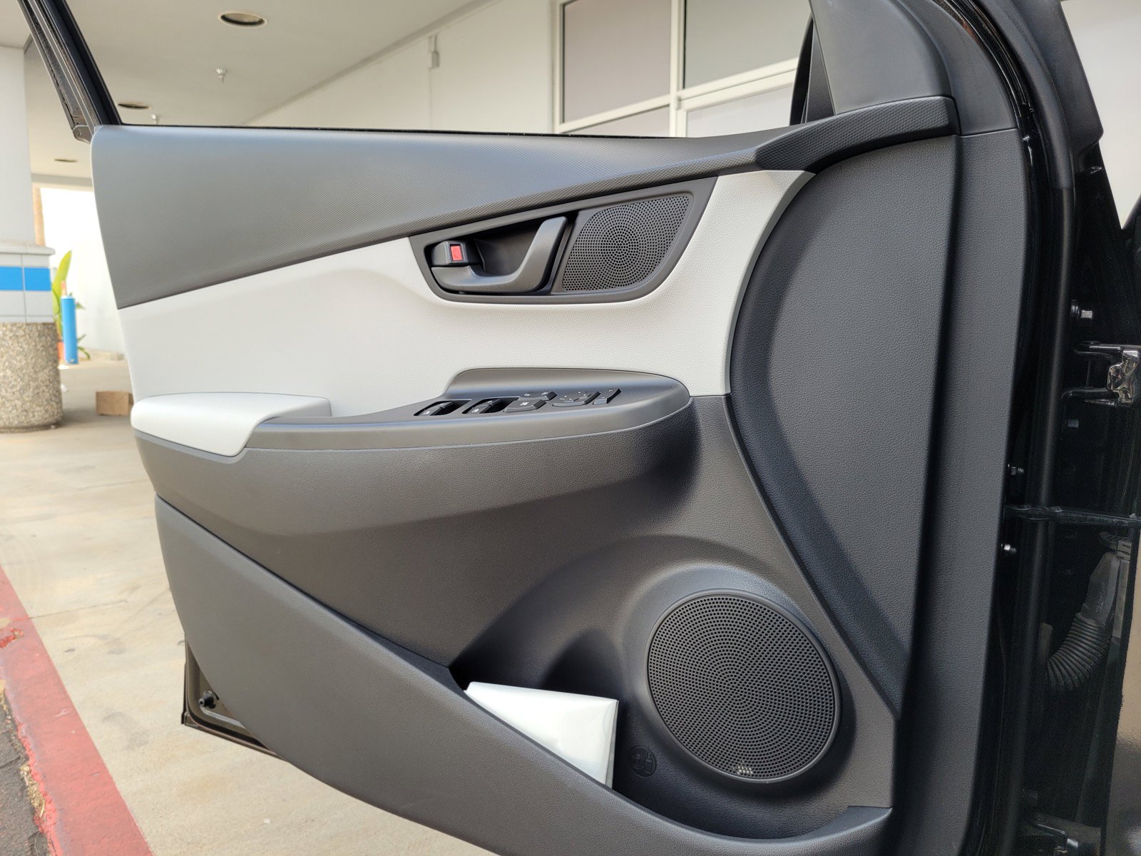 Used 2023 Hyundai Kona SEL w/ Cargo Package FWD image 25