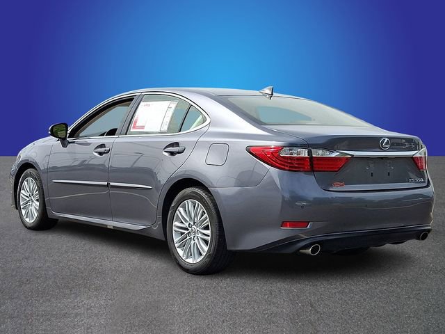 Used 2015 Lexus ES 350 w/ Luxury Package image 6