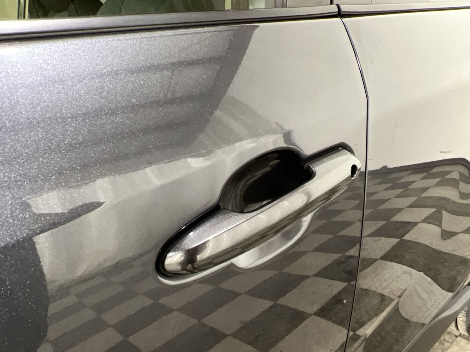 Used 2019 Toyota RAV4 LE image 15