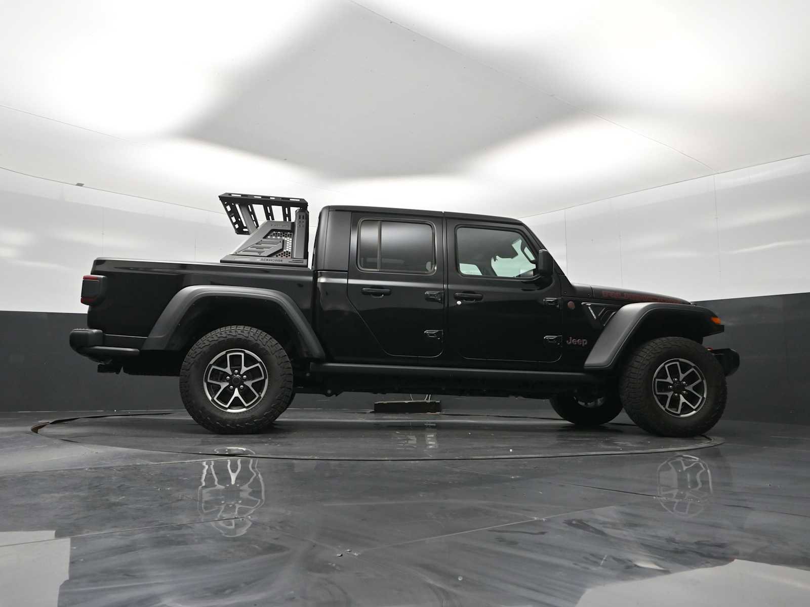Used 2024 Jeep Gladiator Rubicon w/ Convenience Group image 30
