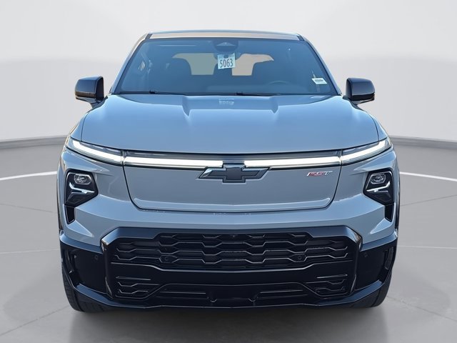 Used 2025 Chevrolet Silverado EV RST image 8
