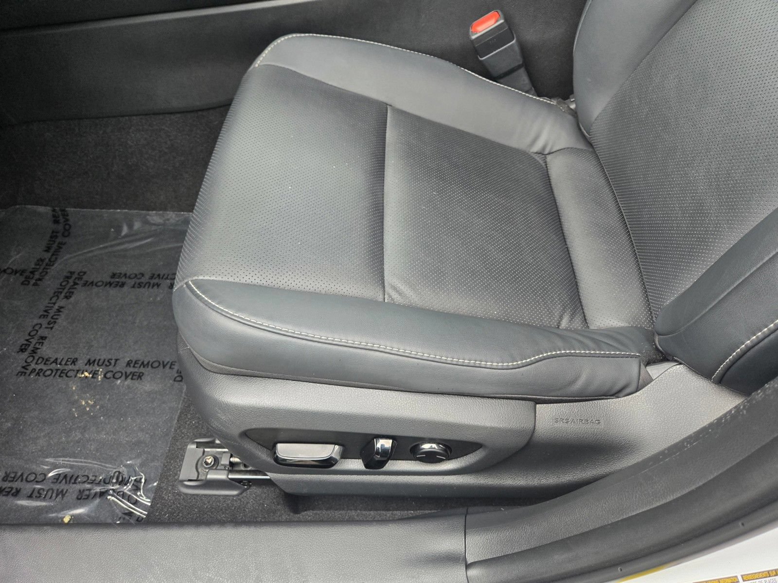 Used 2024 Lexus UX 250h F Sport FWD image 11