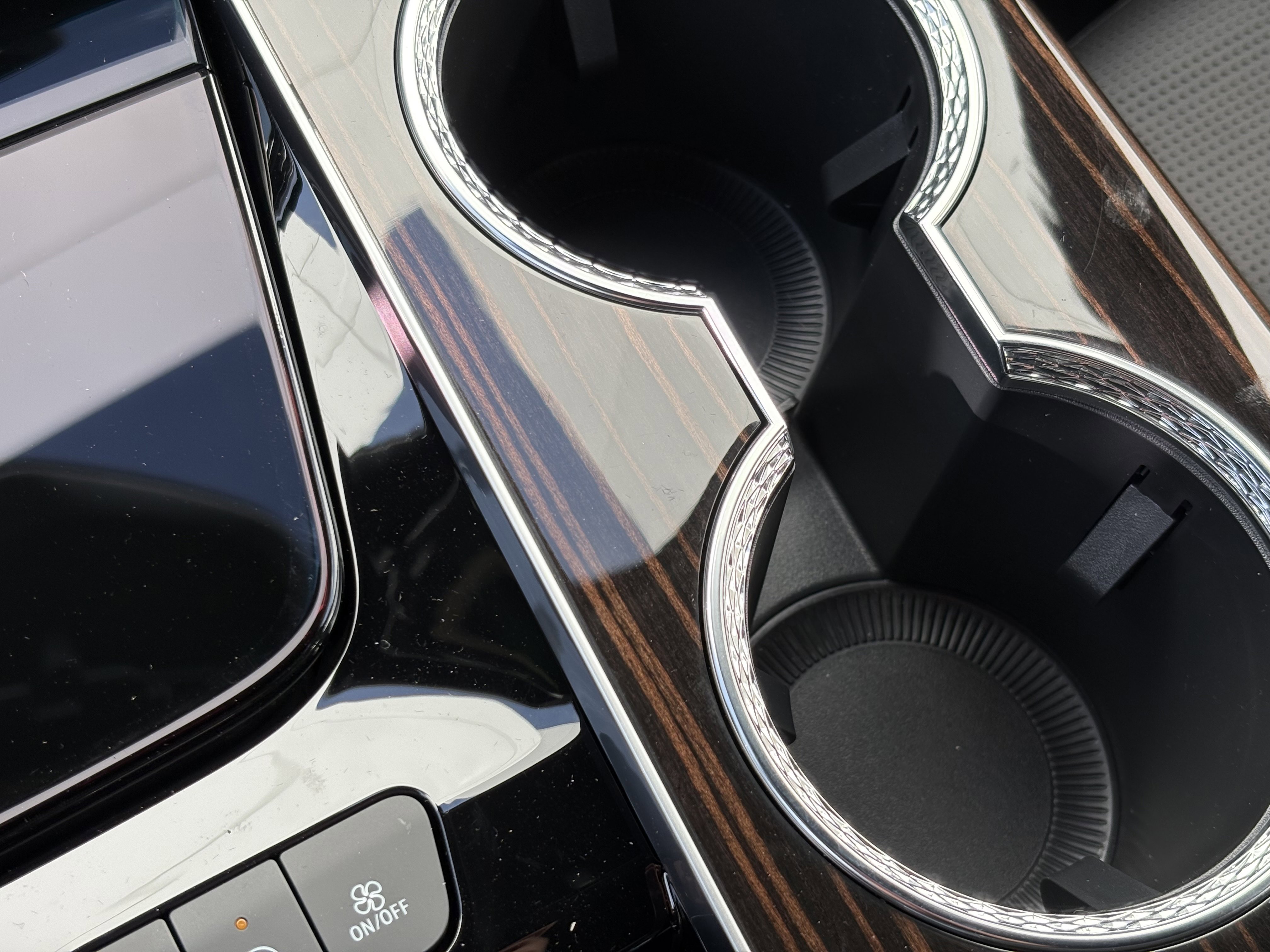 New 2026 Cadillac Escalade Luxury image 31